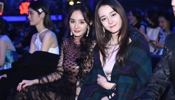 原来杨幂和王俊凯也有互动大哥对女神的态度又暖又害羞