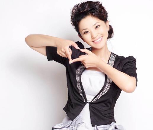 她在央视工作10年不受重视,离开后大展宏图,如今请她回来做评委