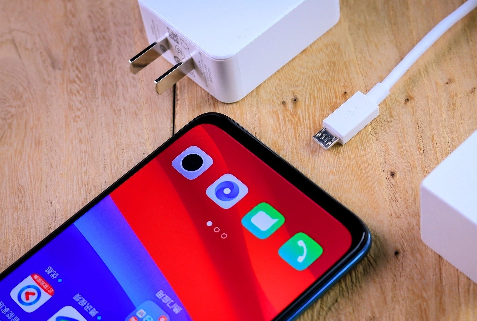 搭载骁龙660的oppor15x售价2499元值得吗