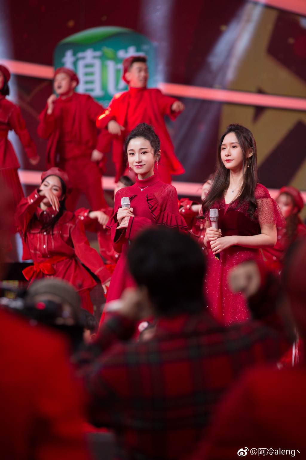 阿冷获得超越吧英雄冠军后进击湖南卫视春晚,网友:人生开挂!