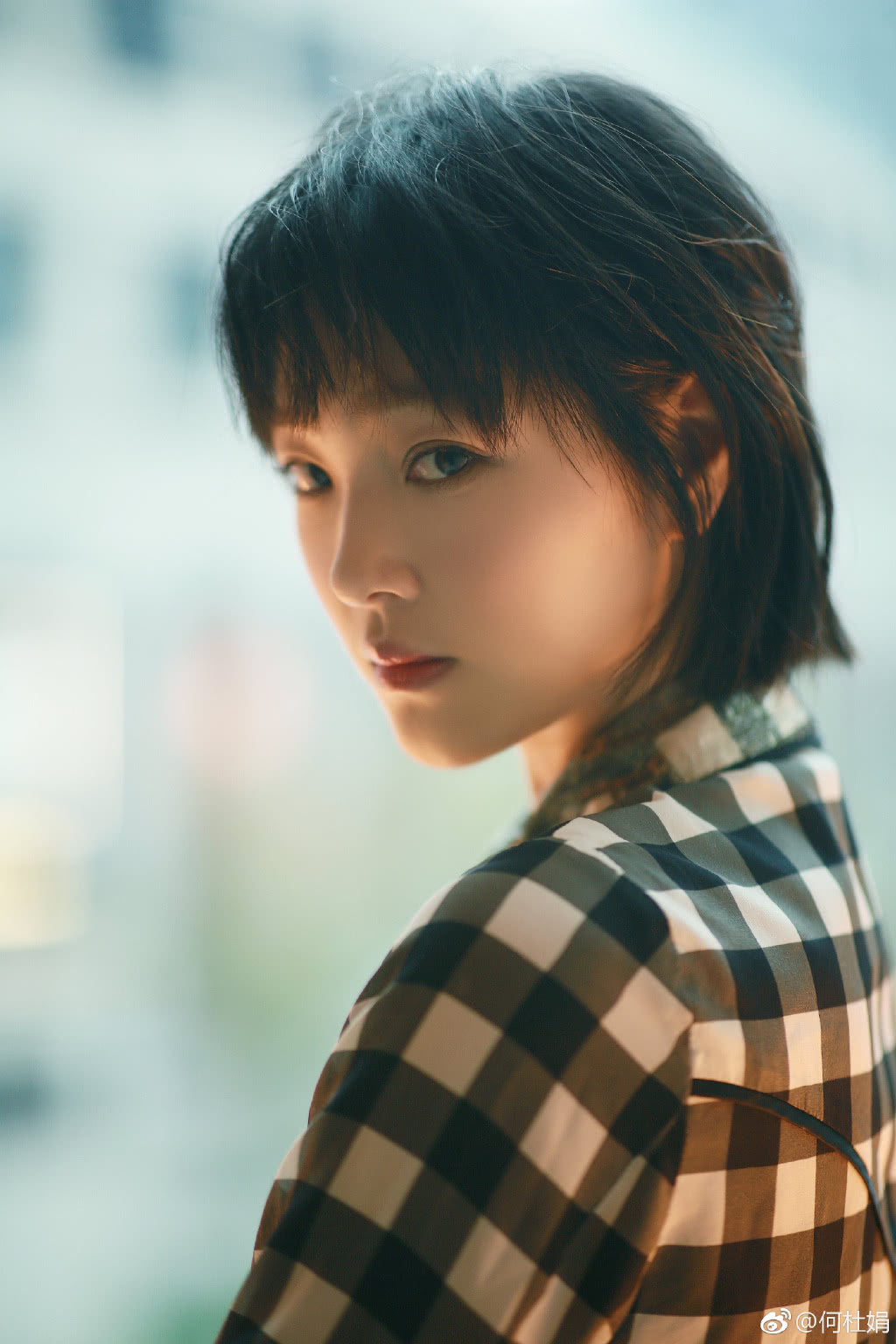 何杜娟的流海往后面扎也是颜值爆表啊!