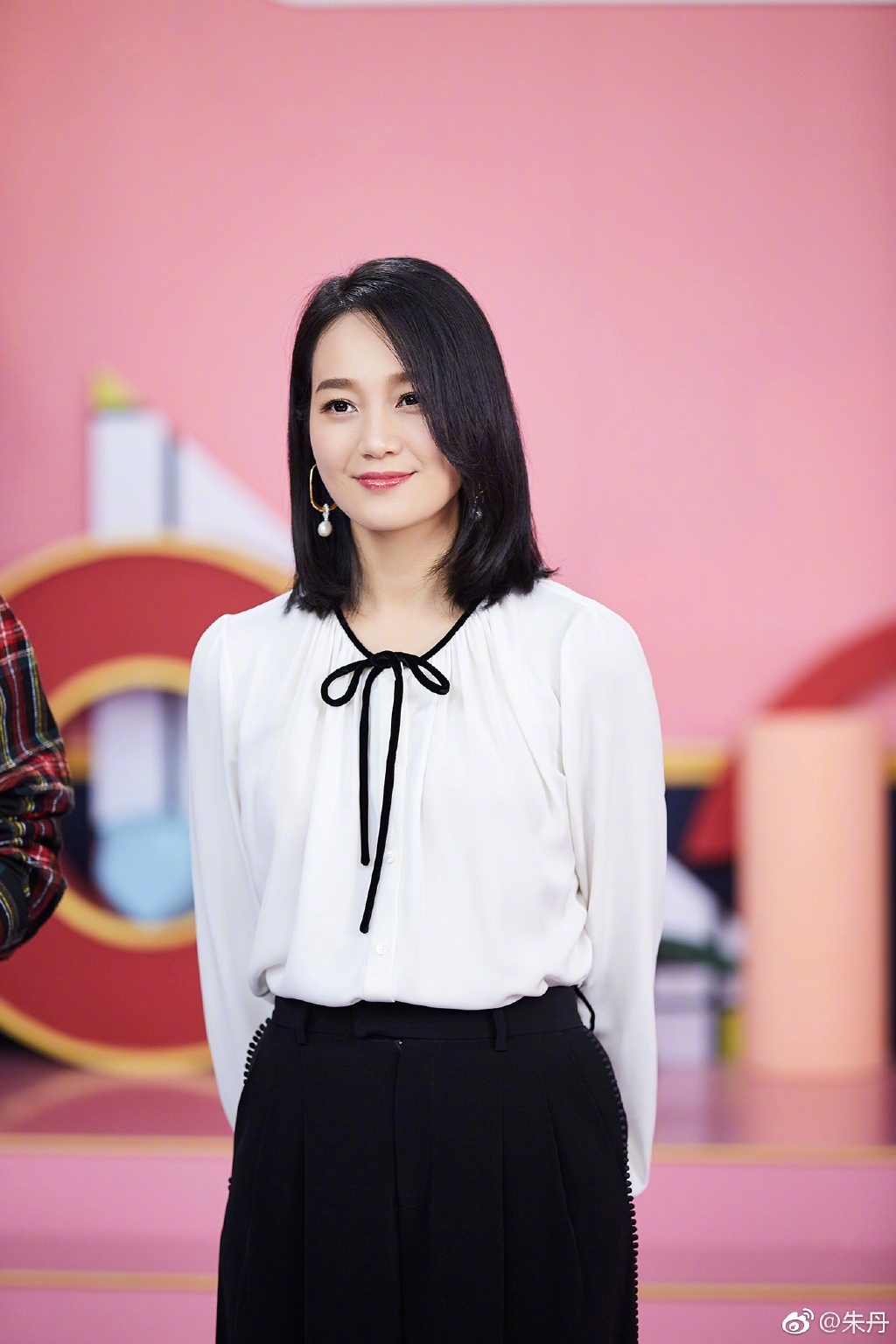 如今的小小已经整整1岁半了,作为新妈妈的朱丹也可以放心的交由小小丹