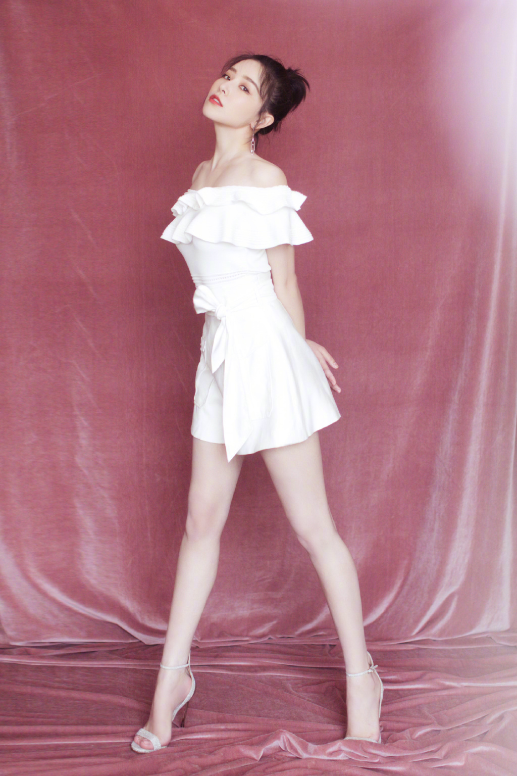 31岁阚清子新造型亮了格子西装外套搭牛仔裤随性洒脱太惊艳