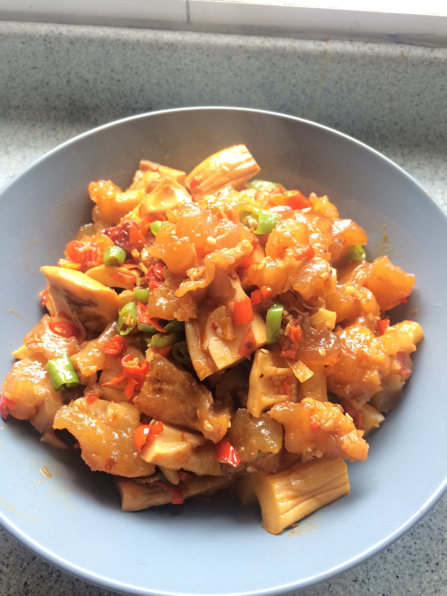 鲜美,做法简单,香到掉渣,隔三差五吃都不腻|猪蹄筋|米椒|蹄筋_新浪网