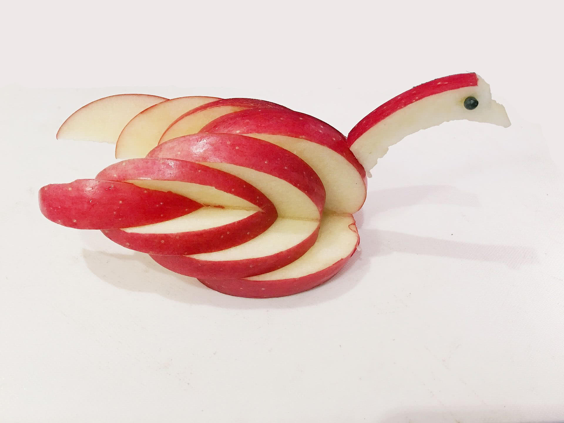 幼儿园亲子活动:用水果做动物,看到最后一个,老师不淡定了|苹果|香蕉