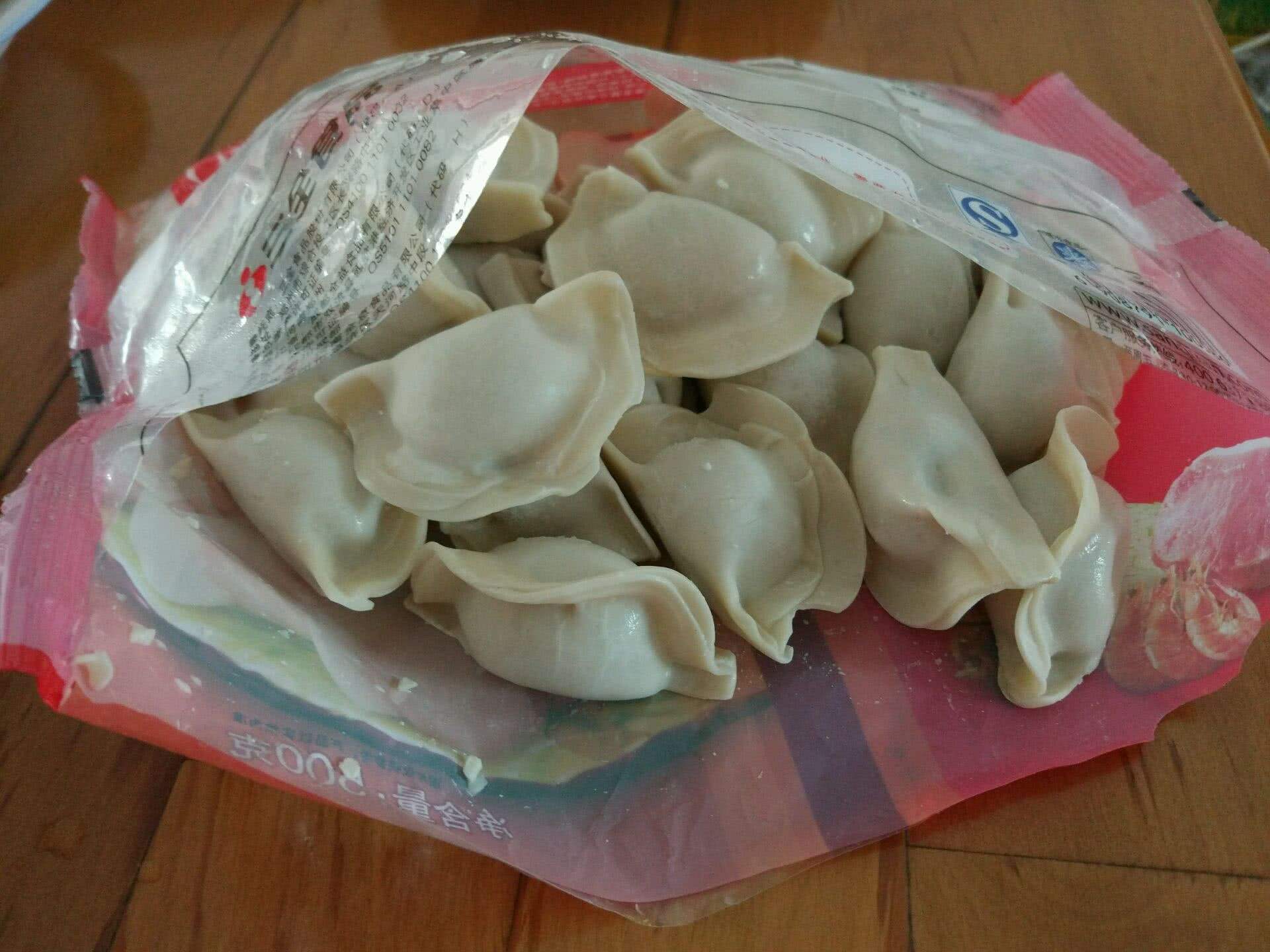 速冻饺子煮几分钟(冻饺子的正确煮的方法)