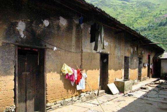 厨房估计你都没见过,上厕所都要走一分钟|厨房|叔叔|村里_新浪网