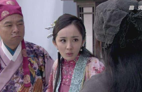 婚后香港内地两边跑,在刘恺威私自接《江南四大才子》却拿杨幂炒作