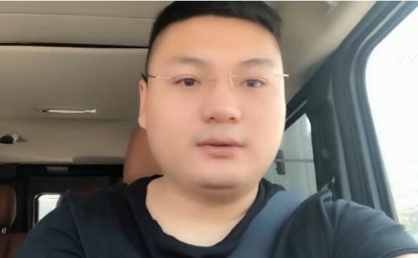 李先生完成年度活动承诺 全程直播陪粉丝购买汽车赠送之前yy金牌元老