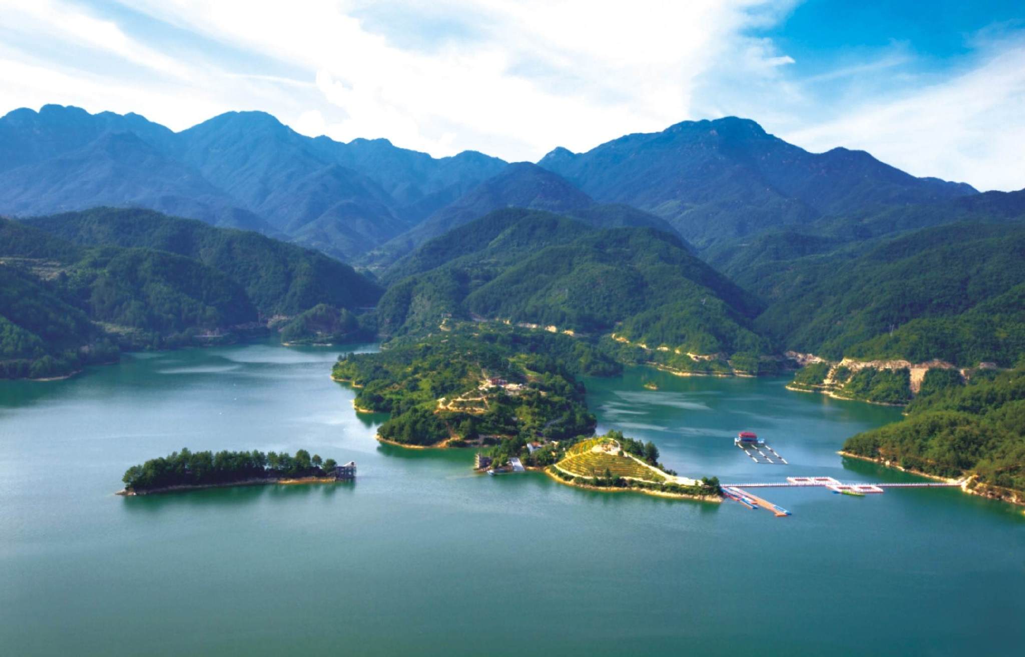 国内旅游(国内旅游必去十大景点推荐)
