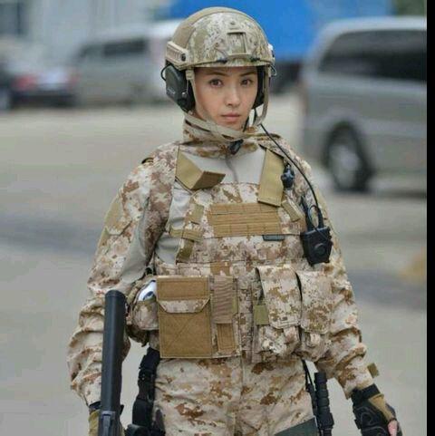 《我是特种兵之火凤凰》中的叶寸心