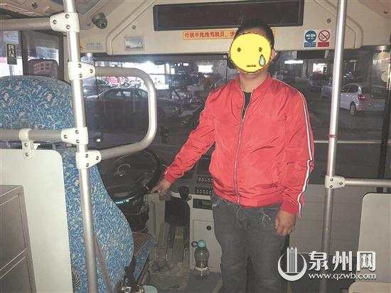 1545718348396331.jpg?x-oss-process=style/w10 涉事乘客指认现场