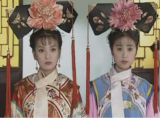 看了18年的《还珠格格》,才发现小燕子和紫薇的剧本原来拿反了?