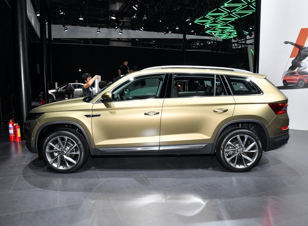 号称换壳的大众,配全时四驱,油耗6.8l-新浪汽车