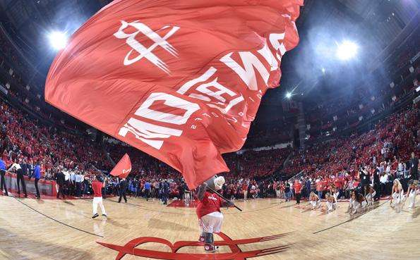 尴尬! 火箭公布18人训练营大名单, 全队只有周