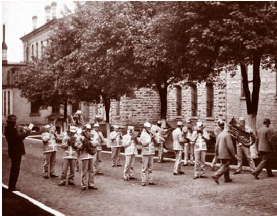 老照片:百年前美国明尼苏达州的监狱,管教所是什么样子?