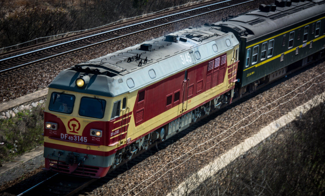 我国这辆全卧铺火车727公里路程一站直达被称为流动宾馆