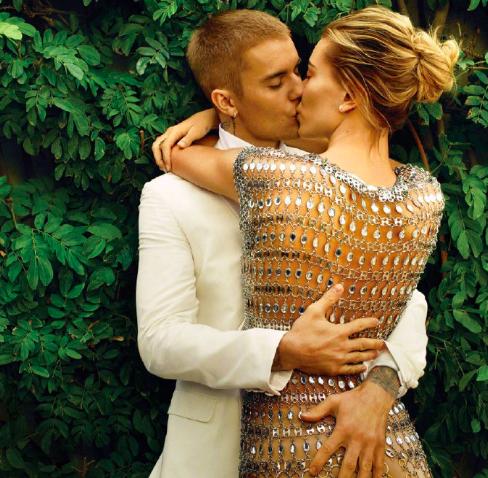 比伯海莉婚后首登封面,鸽子蛋抢镜,却被说像妈妈和儿子