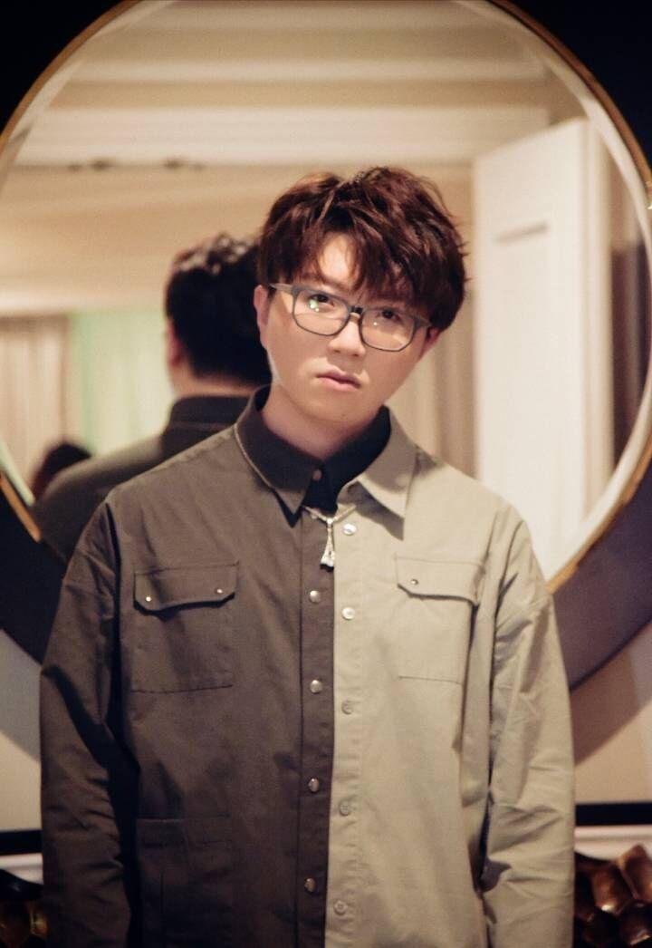 毛不易仅是艺名,何炅听到本名后笑喷,网友:我还以为是毛不染!