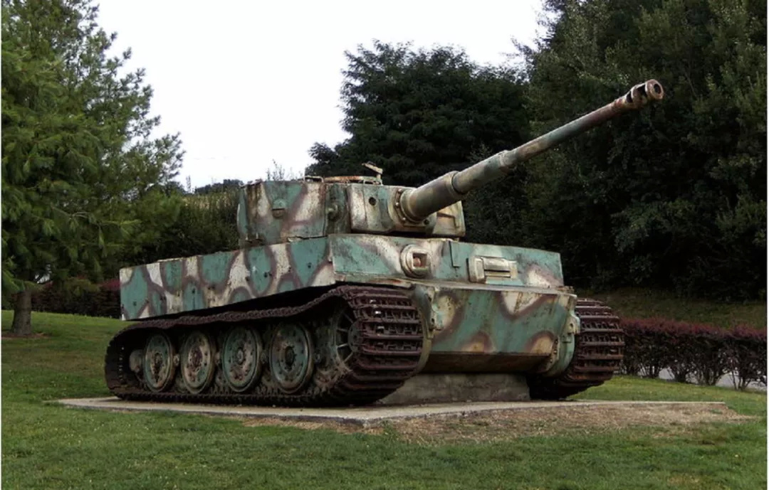 二战大名鼎鼎的虎式坦克,建造它是正确的选择还是巨大的错误?