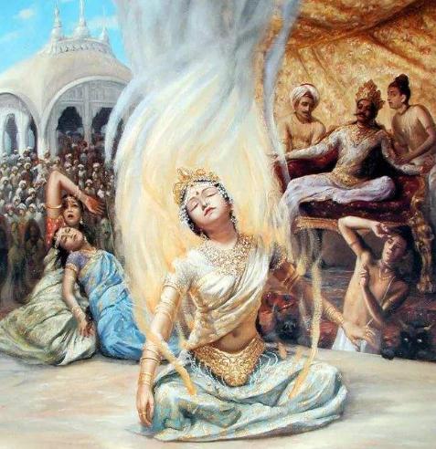 奇葩节日大盘点之印度泼粪节,屎粘的越多越高兴