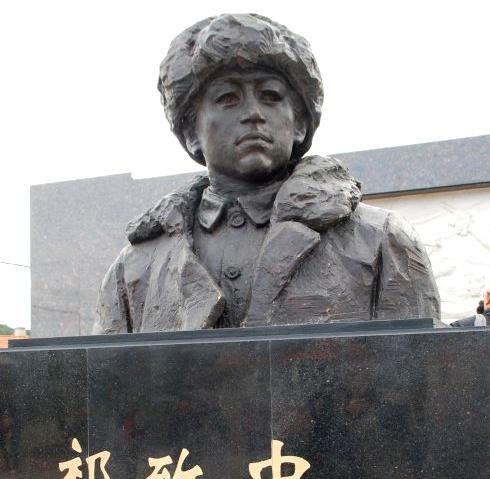 他是《闯关东》朱开山的原型,抗日名将,却被赵尚志枪毙了