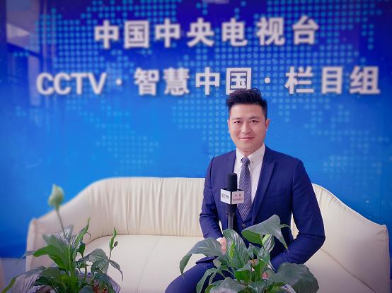 cctv特邀主持人郭飞飞,乡村路上走出来的青年才俊|郭