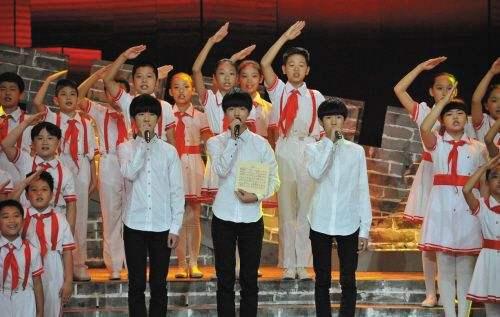 如何看待《开学第一课》制片人王科雅的言论?