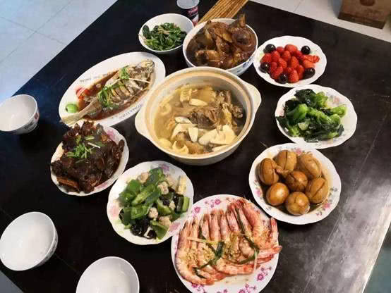 一桌菜凑不齐叫啥年夜饭看这四桌年夜饭哪桌是你家的风格