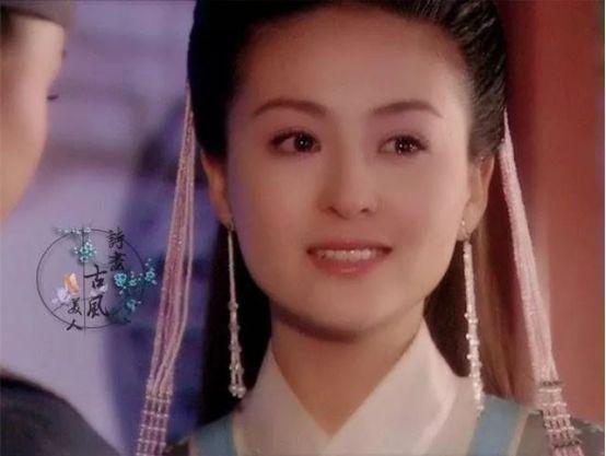 后来她的发展也越来越好,出演了很多精彩作品,例如《凤在江湖》