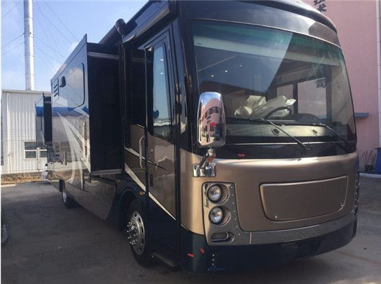 这才叫移动的大别墅呢售价1200多万的福莱纳34b房车太稀有