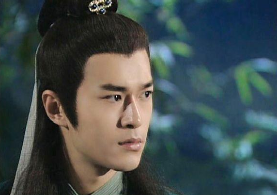 《圆月弯刀》里的主角古天乐的造型,多得让我有点诧异呀!