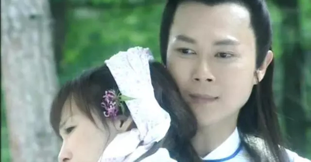 龙游天下中司马玉龙爱白珊珊吗对于一厢情愿更多的是习惯