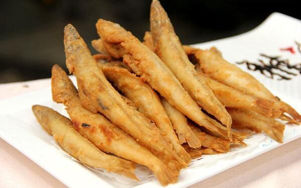 香煎沙丁鱼制作简单沙丁鱼肉质肥硕细腻刺少风味自然鲜美