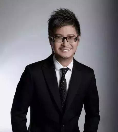 曾为多名女艺人及豪门太太做形象顾问客串法政先锋4受好评