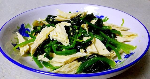 腐竹拌菠菜