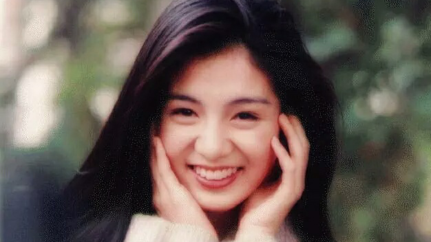 李克勤《红日》mv,18岁的杨采妮好漂亮啊