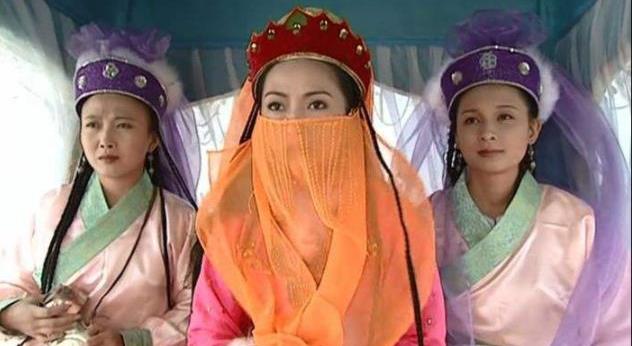 还珠格格含香逃走后有谁注意到这两个丫鬟的眼神太残忍了