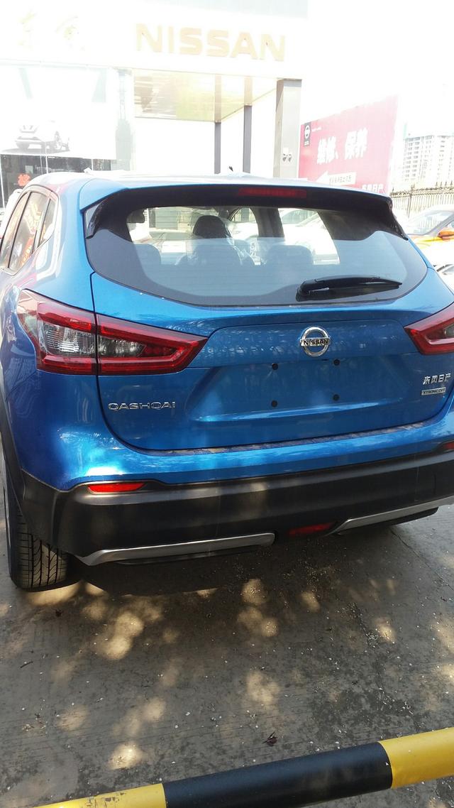 不止颜值提升这么简单到店实拍2019款日产逍客定价合适又要火