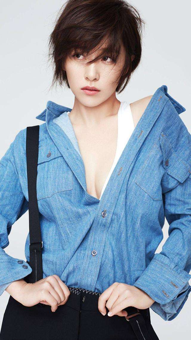 阚清子登男人装杂志豪放又清纯这个地方比身材更吸引人