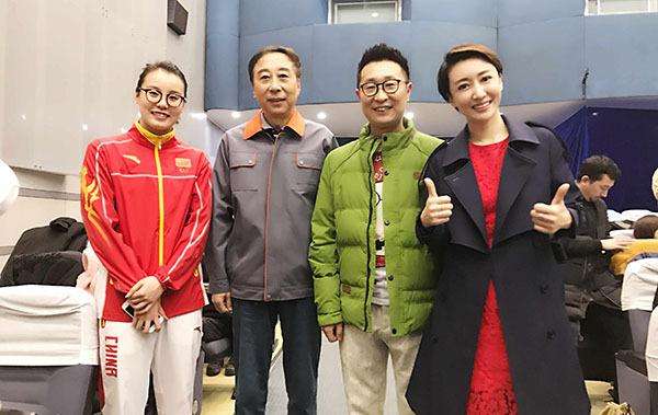 央视相声小品大赛, 冯巩两个女徒弟争风, 一个第1, 一个团灭