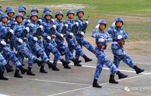 都来评评理海军陆战队的这身迷彩服怎么样