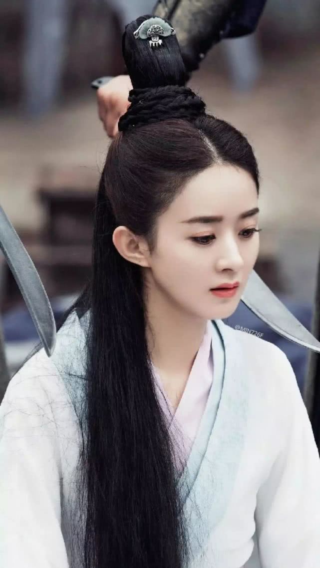 芭莎慈善晚宴捐款名单公布,杨幂捐的钱太让人