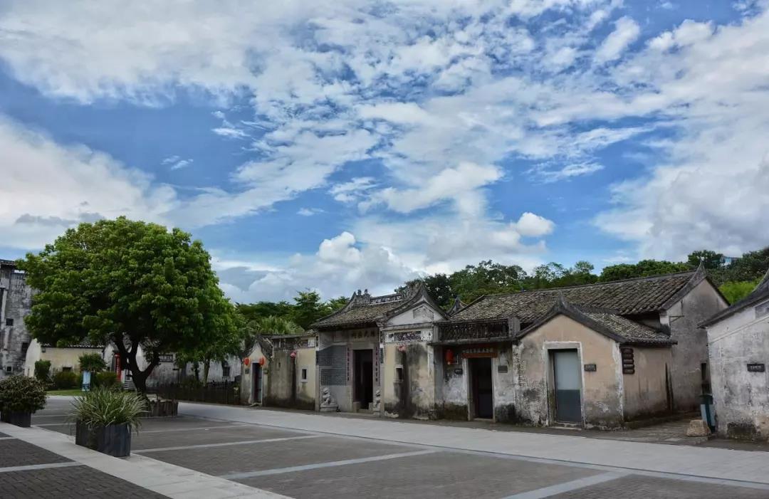 著名版画家,美术理论家陈烟桥的故乡—深圳市龙华区观澜街道牛湖社区