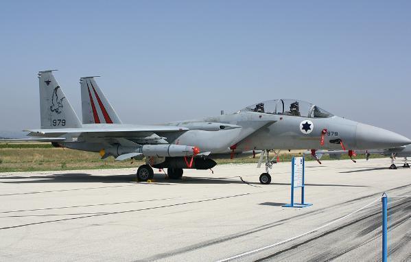 以军f15驾驶舱盖飞脱 飞行员一决定挽回|飞行员|舱盖|战斗机_新浪新闻