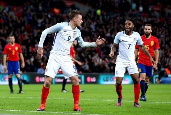 欧国联-英格兰VS西班牙,三狮军团迎战斗牛士军