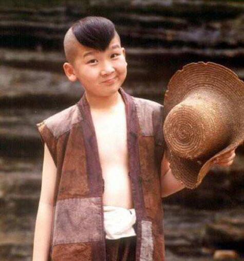 3岁出道,吴孟达曾志伟给他配戏,如今长成路人屡次相亲接连失败