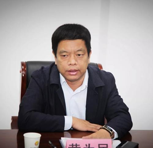 河南省旅游局信息中心主任李全民对西峡县全域旅游的成果表示祝贺