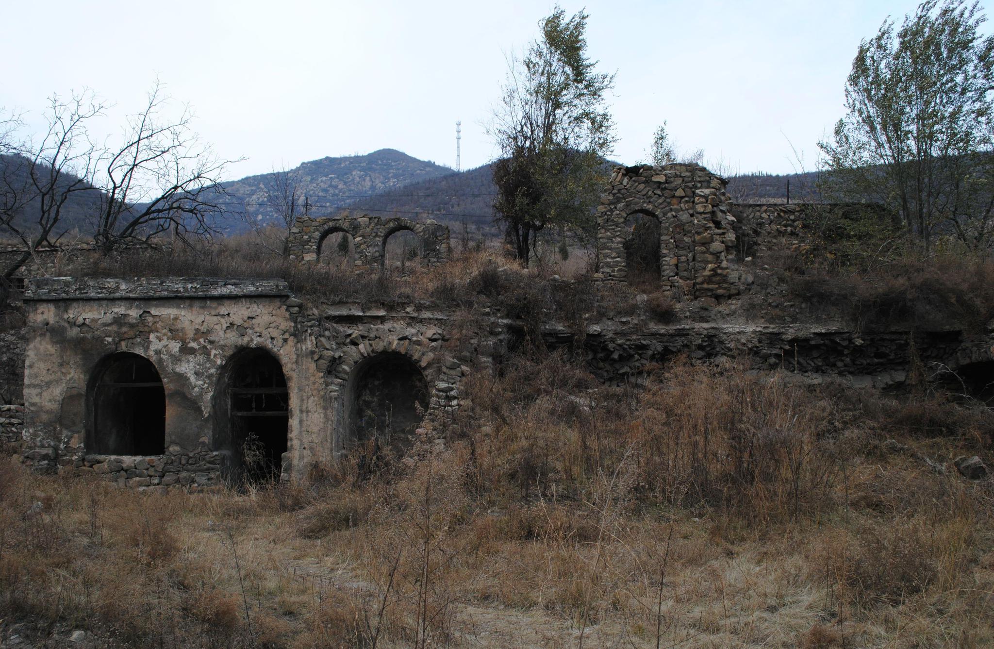 揭开山西古堡神秘面纱真实照片,荒无人烟,图6生活在古堡的住户