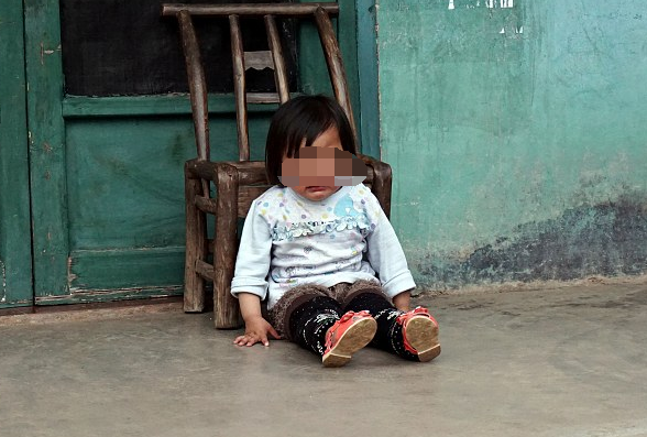 2岁小女孩只因食用它而不幸去世得知原因孩子奶奶用头撞墙